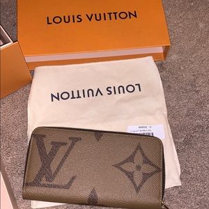 Louis Vuitton Z wallet giant monogram AUTHENTIC